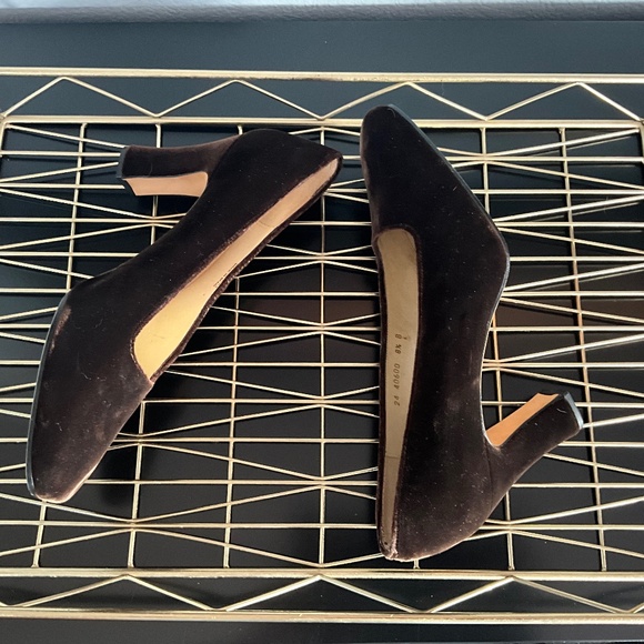 Vintage Chocolate Brown Velvet Pumps Party Holiday Pinup Glam Classic 8.5 - Picture 1 of 12